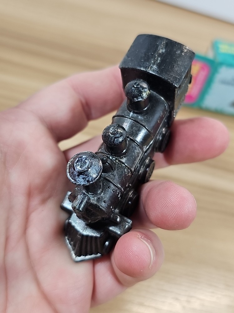 Train Engine Die Cast Antique Vintage Pencil Sharpener Complete