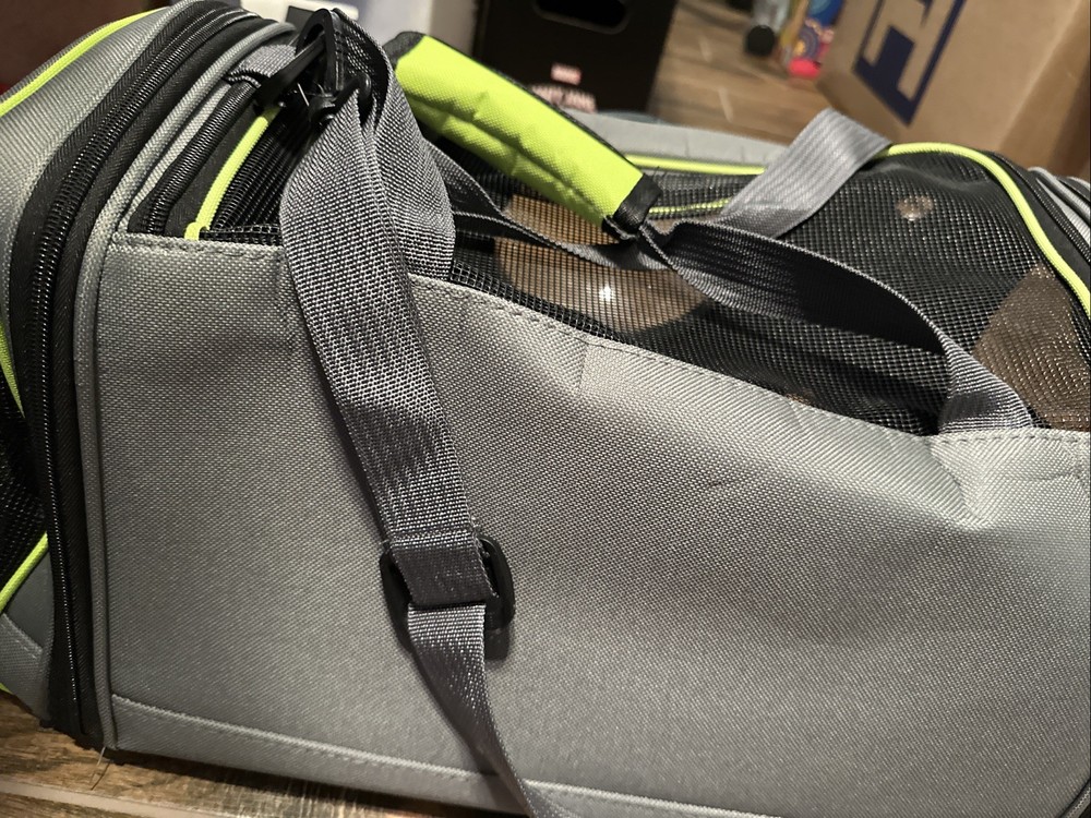 Cat / Dog Carrier Soft-Sided, with Bubble Window, Removable Pad and Large
