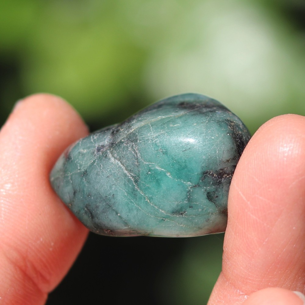 Tumbled Polished Stone: Emerald from Brazil (EME514)