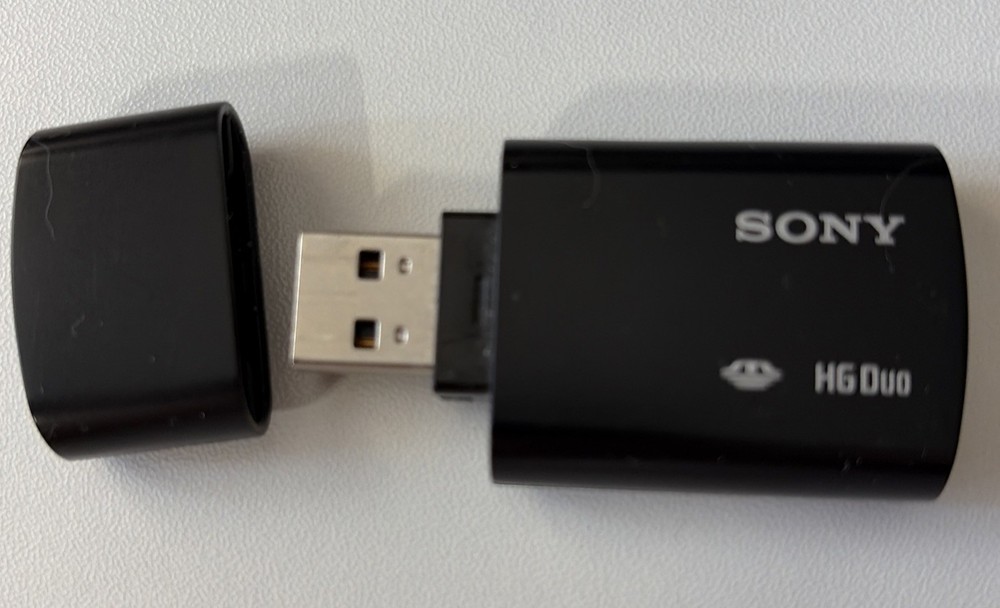 Genuine SONY MSAC-UAH1 Memory Stick PRO-HG Duo USB Adaptor Card Reader - EUC