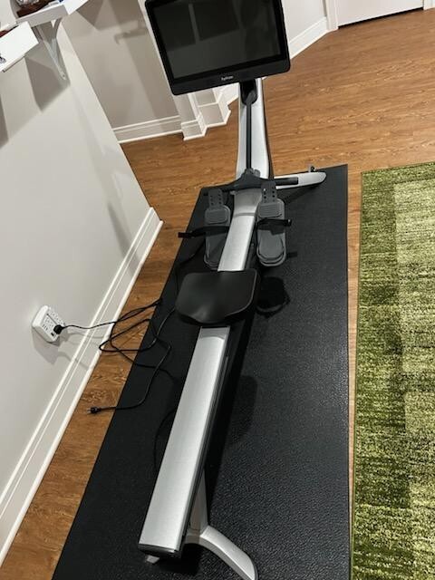 Hydrow Pro Rowing Machine with Immersive 22" HD Rotating Screen