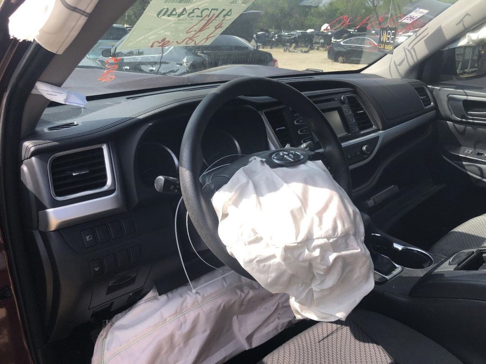 Camera/Projector Camera Front Windshield Mounted Fits 17-19 HIGHLANDER 936187