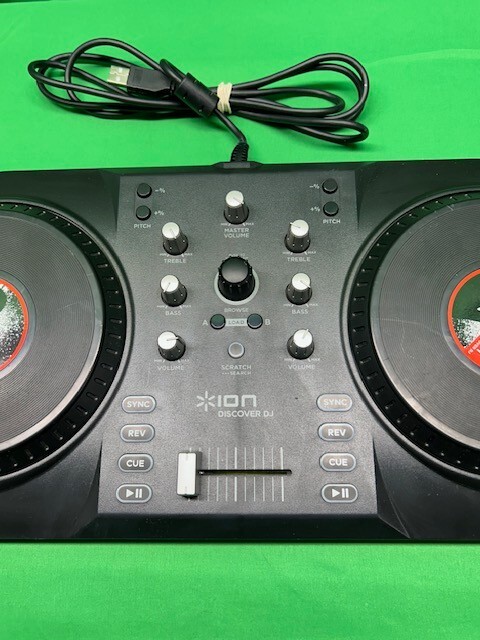 Ion Discover DJ Computer System Dual Turntable USB Controller for Mac PC Working