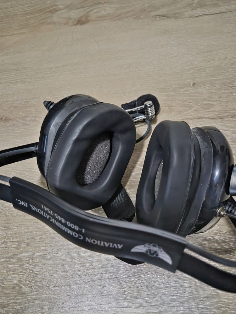 AVCOMM BTH with Microphone For Aviation