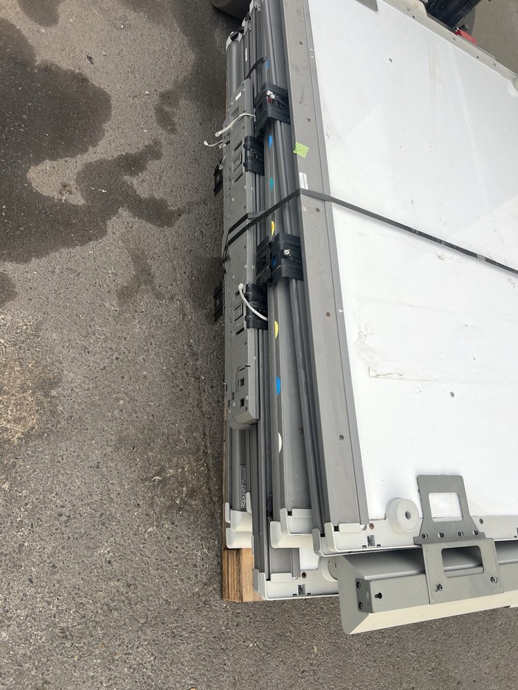 SMART Board SB680 77" Interactive Whiteboard. W/ Mounting Bracket