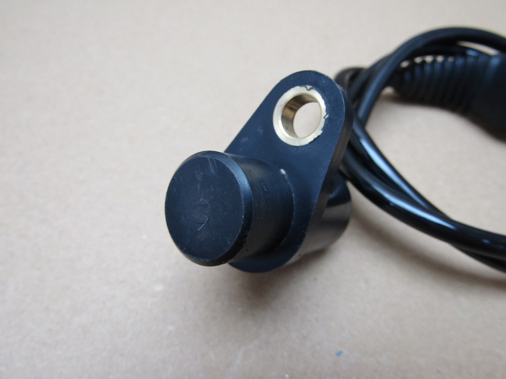 Keeway RKF 125 E5 2022 2,215 miles rear speed sensor (11684)