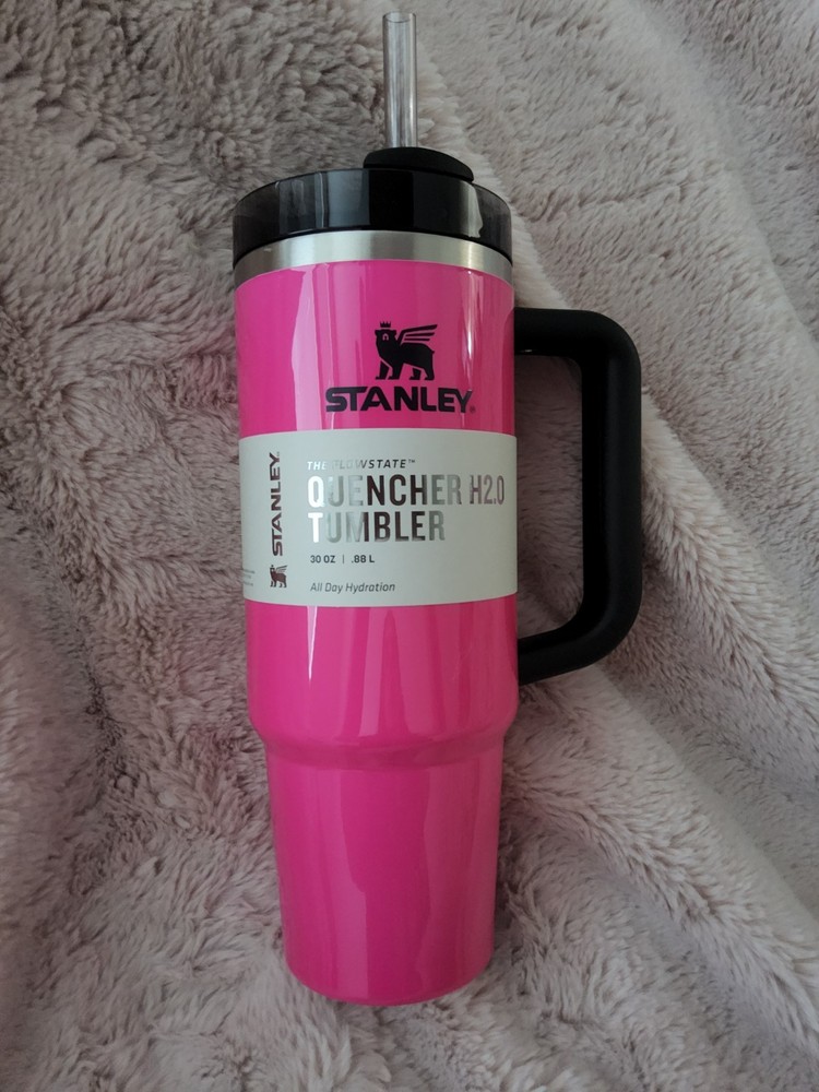 STANLEY 30oz ELECTRIC PINK QUENCHER