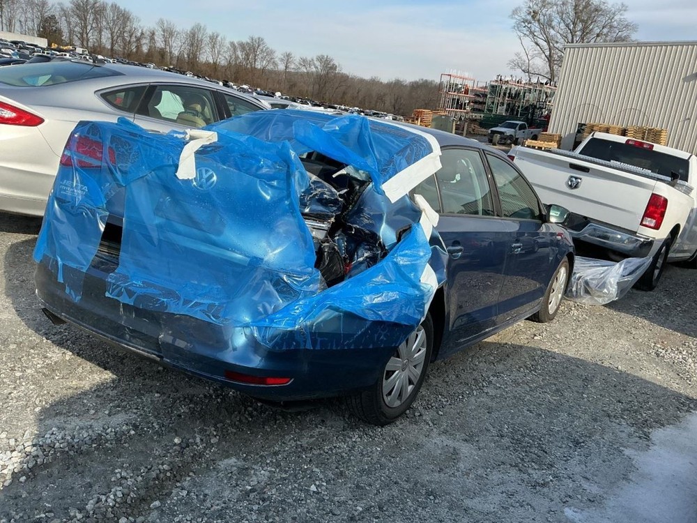 JETTA 2015 Glove Box 4943318