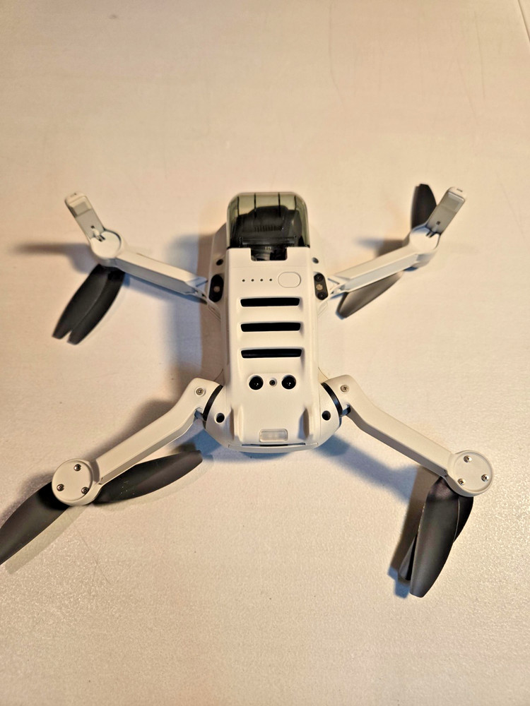 DJI Magic Mini 1 Fly More Combo-3 Batteries