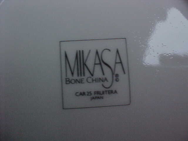 Mikasa Fruitera Bone China Coffee Pot