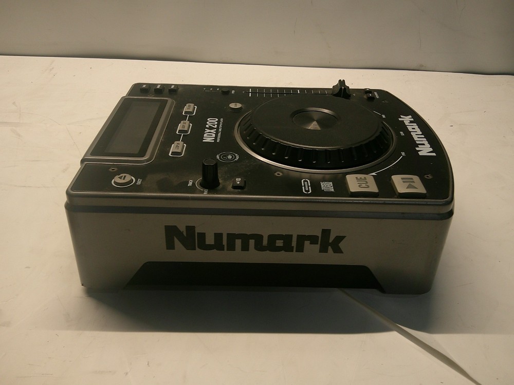 NUMARK DJ NDX200 Professional Tabletop CD PLAYER Mix LOOP Q Digital