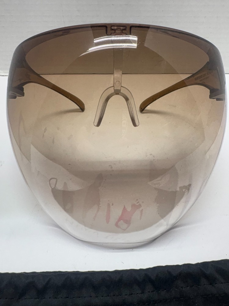 Kenneth Cole New York Face Eye Shield with Case