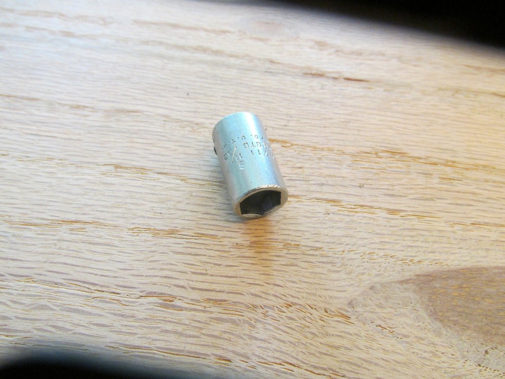 Nice Proto 4711  11/32"  Socket  1/4" Drive 6 Point