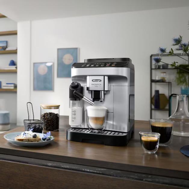 DeLonghi Magnifica Super automatic Stainless steel Programmable Espresso Machine