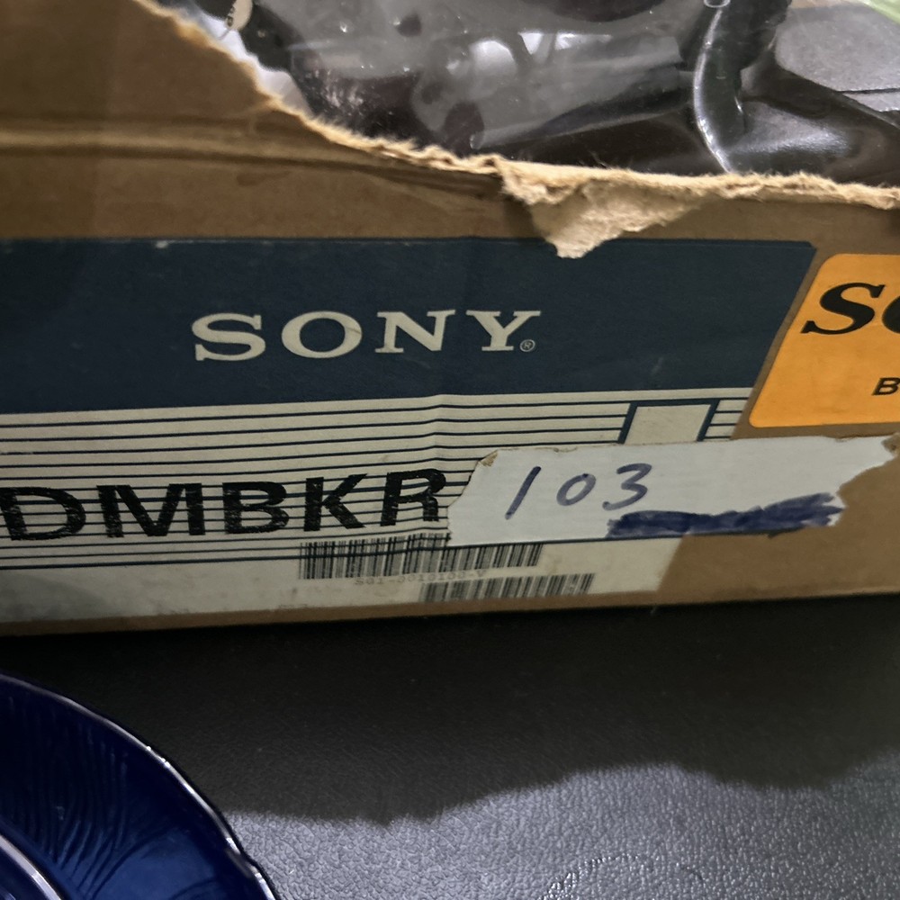 Sony DMBK-R103