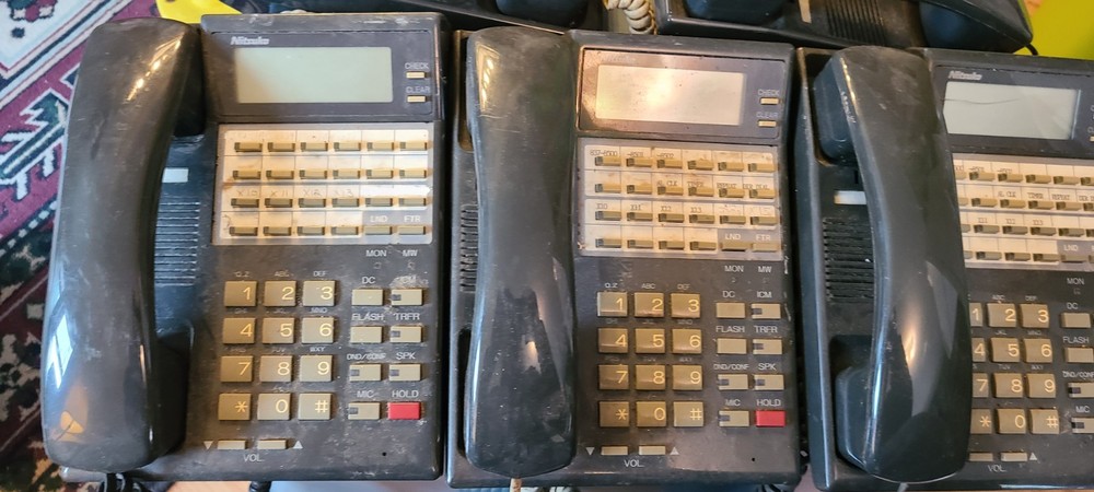 5 Nitsuko 22 Button HF Display Telephone Model 82473 Untested