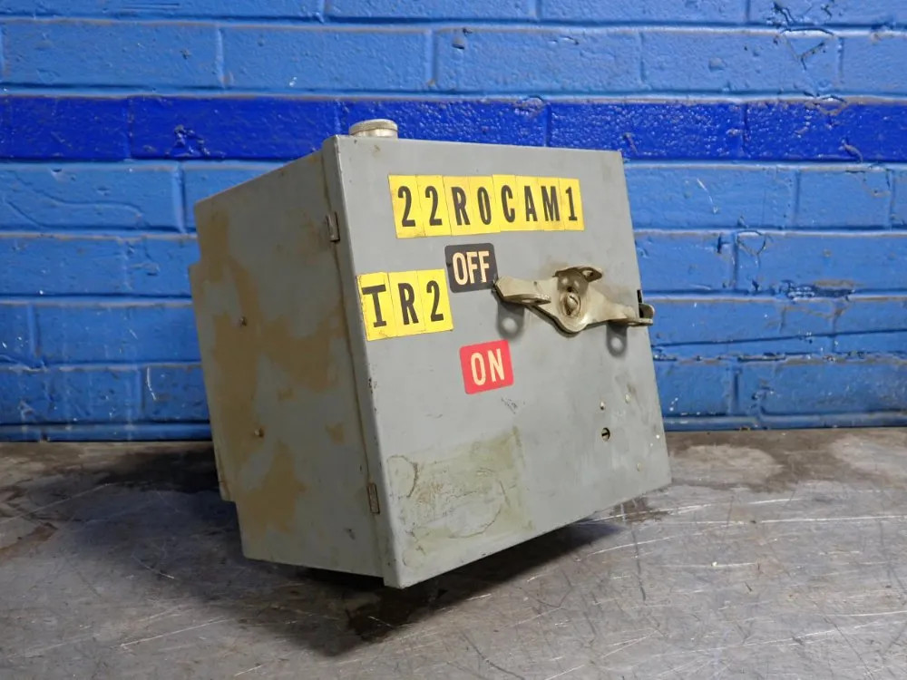 BUS PLUG  01251120330