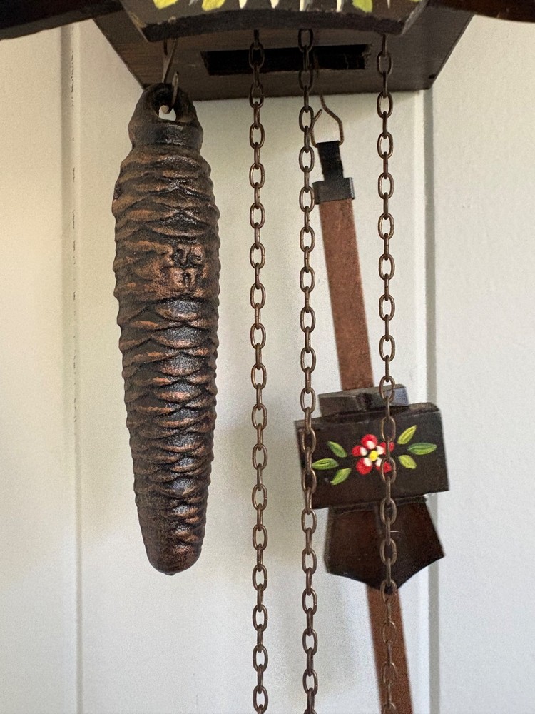 VTG cuckoo wall clock Germany Schneider works,has 2 weights