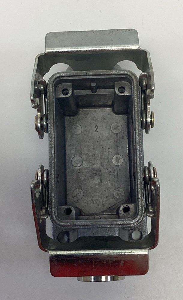 Thomas & Betts BB010 2-Lever Panel Mount Base