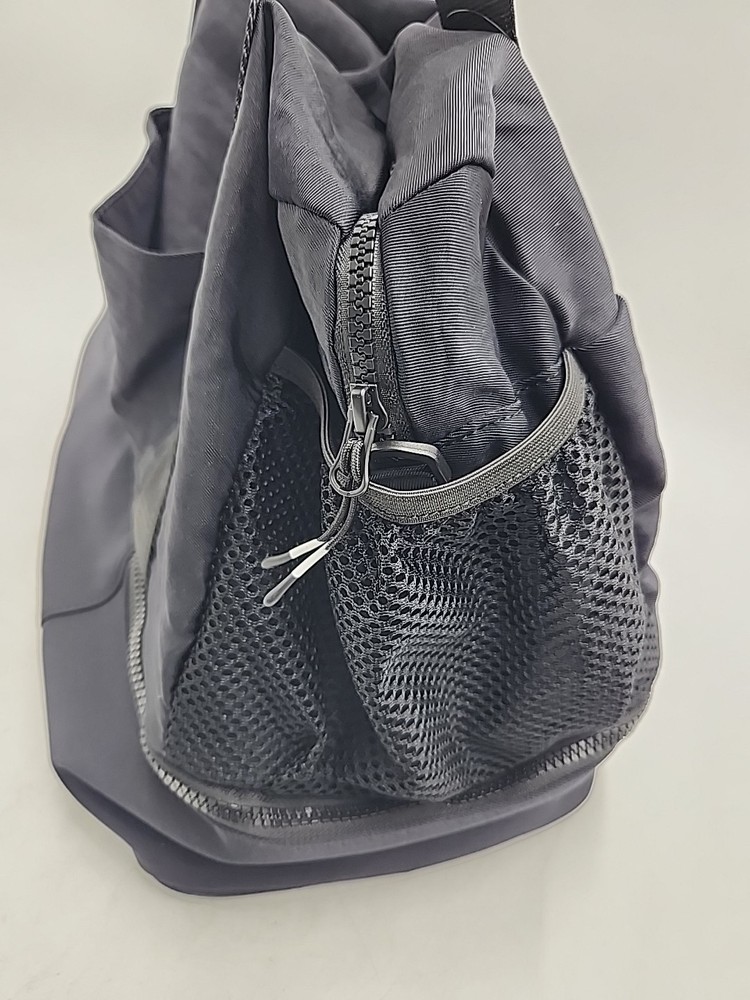 NEW Fabletics The Essential Gym Bag - Black