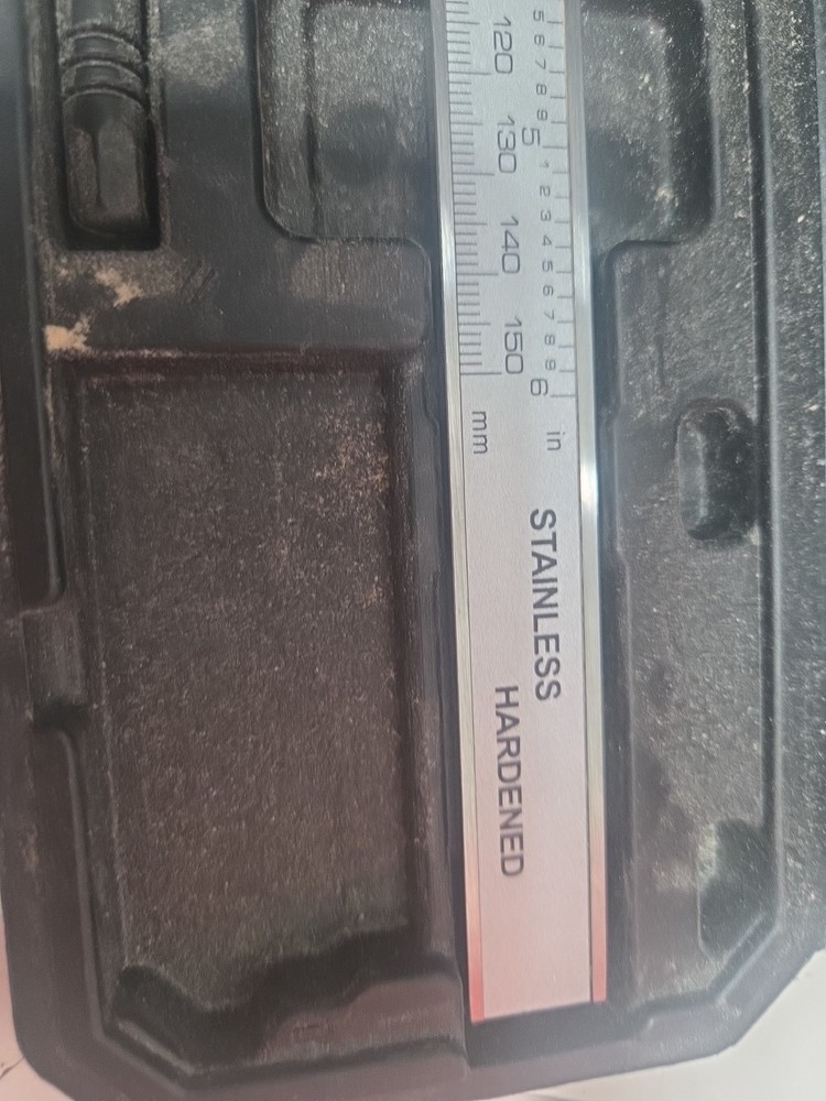 Digital Stainless Caliper 6in/300mm/with Case O004