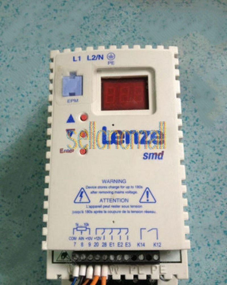 1piece Used Lenze ESMD251X2SFA Frequency Converter Tested Good