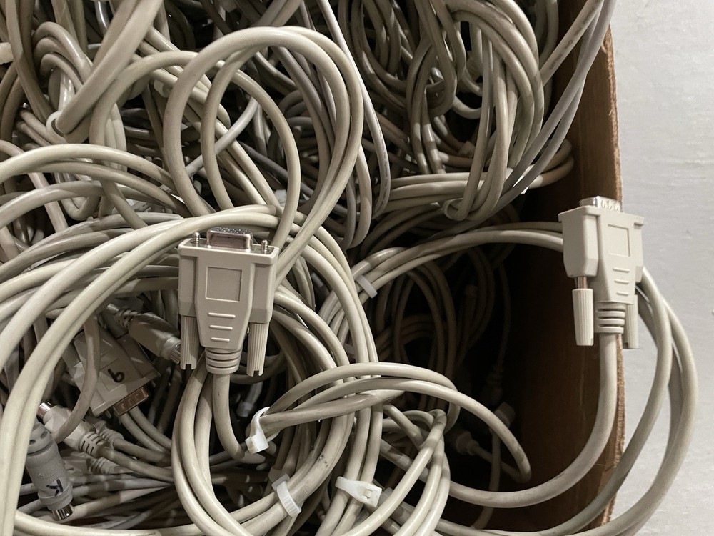 19 Sets of KVM Cables
