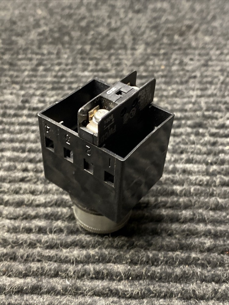 New Micro Swith PWP33D Pushbutton