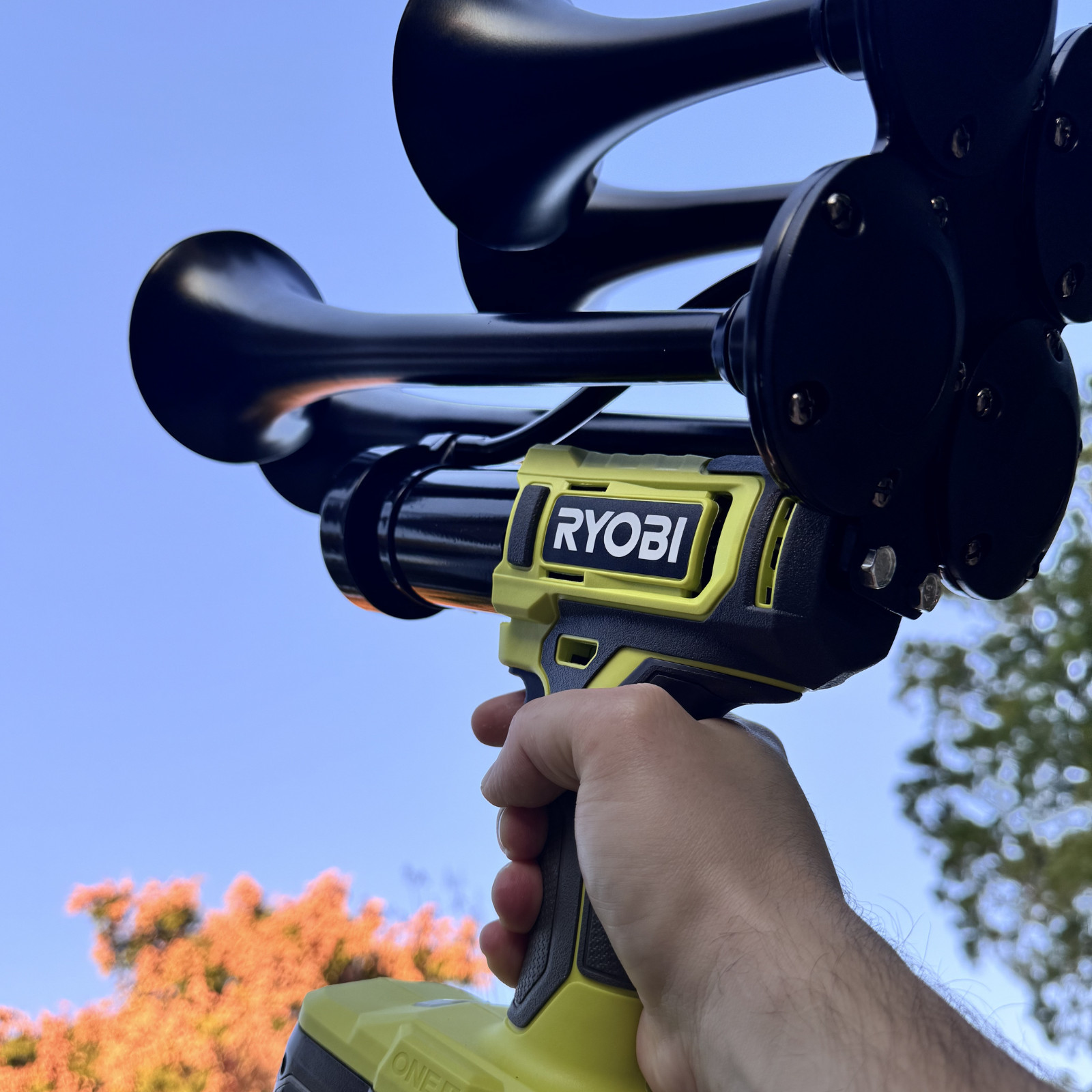 Ryobi 18V Quad Train Horn | Black Metal Horns + Extended Remote Control