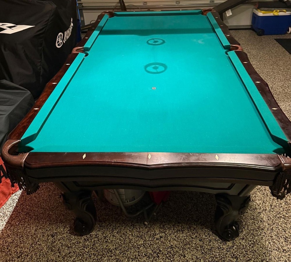 AMF HIGHLAND SERIES LIMITED 8' DIAMOND POOL TABLE