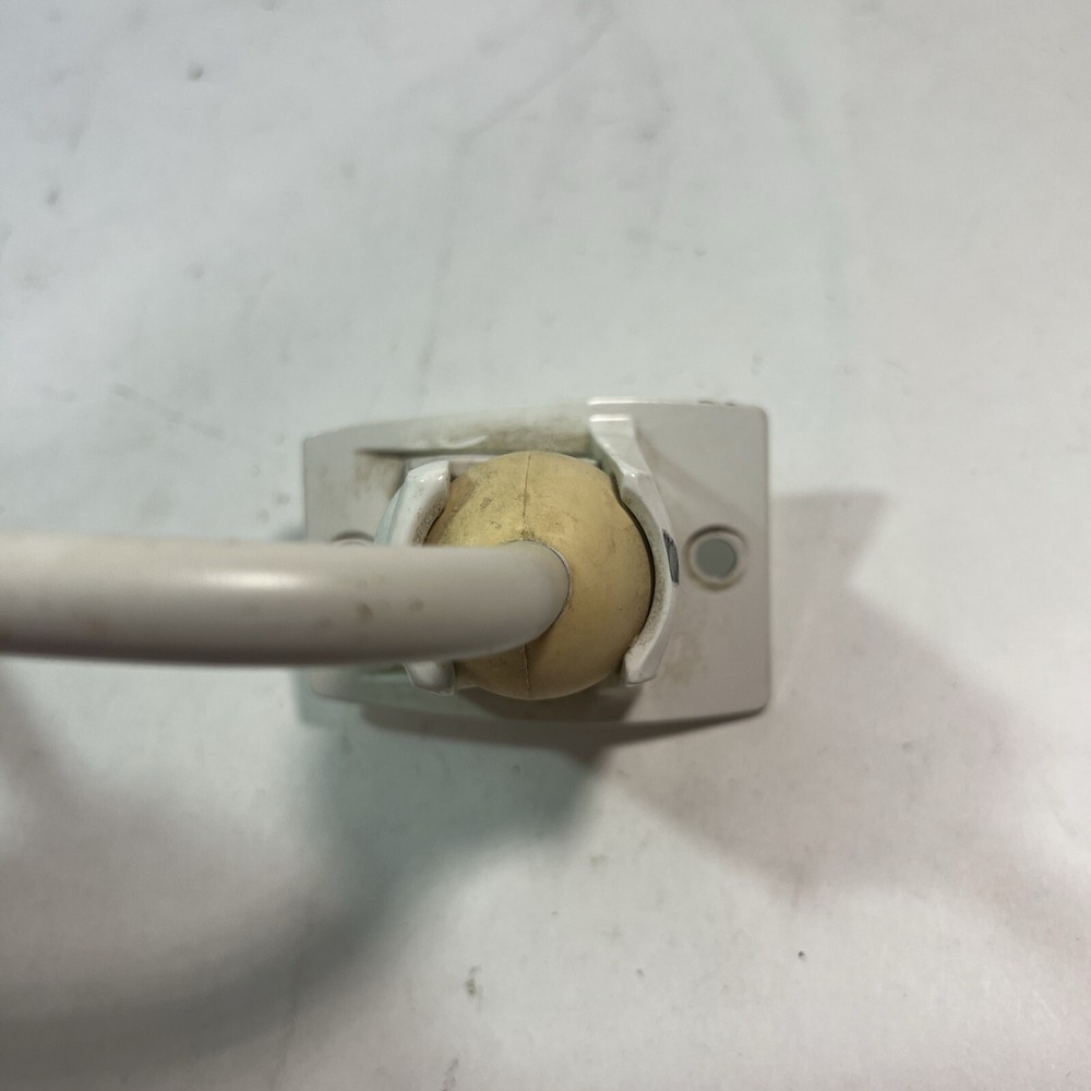 OmniMount Wall Mount Speaker Mount White