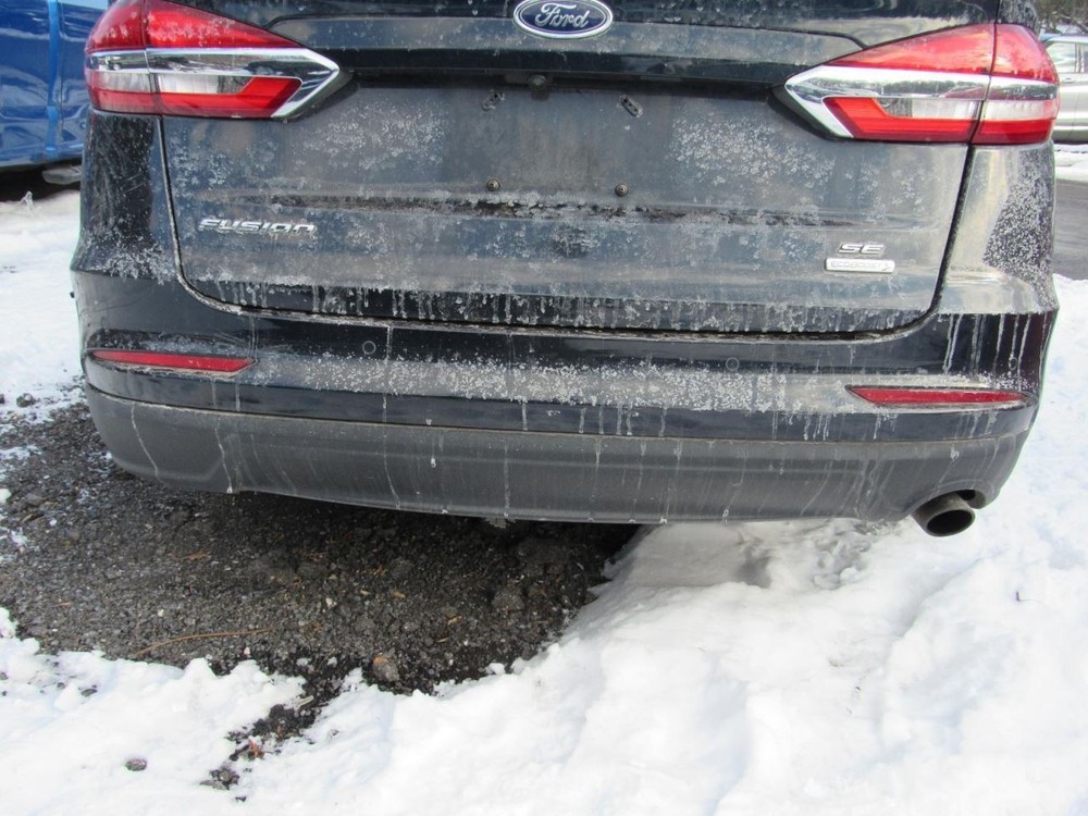 FUSION 2020 Glove Box 1022907