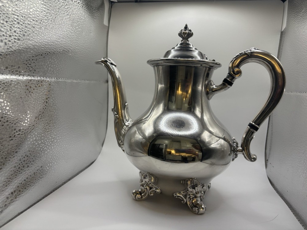 Reed & Barton 5600 Regent Silver Plate Coffee / Tea Pot