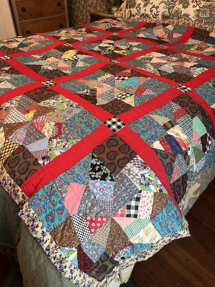 Vintage Handmade Quilt Scrap Star Patchwork Bedspread