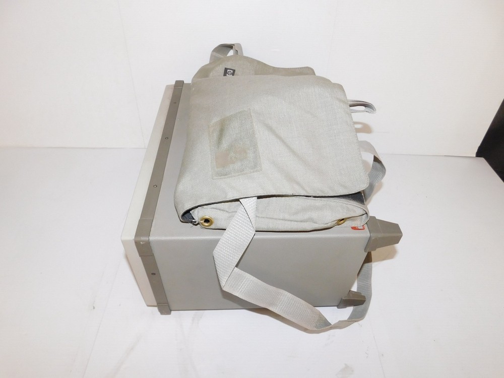 HEWLETT PACKARD HP 1660A LOGIC ANALYZER W/ CABLES (MPR141)