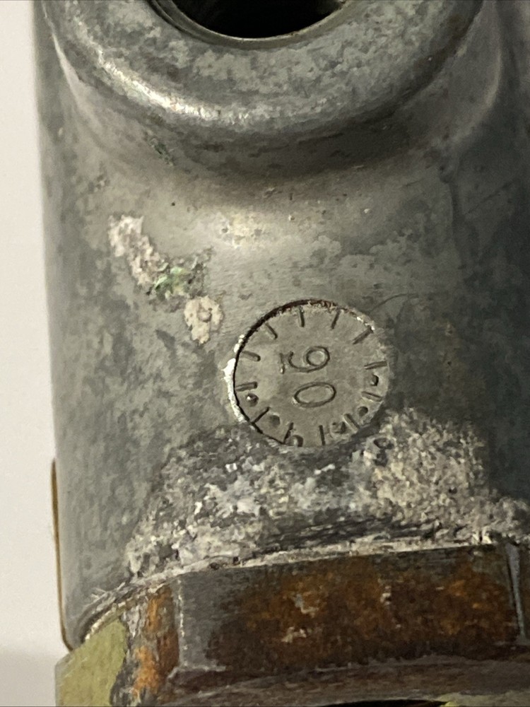 H2490T Bendix Control Valve with Flipper Switch (Old Stock)
