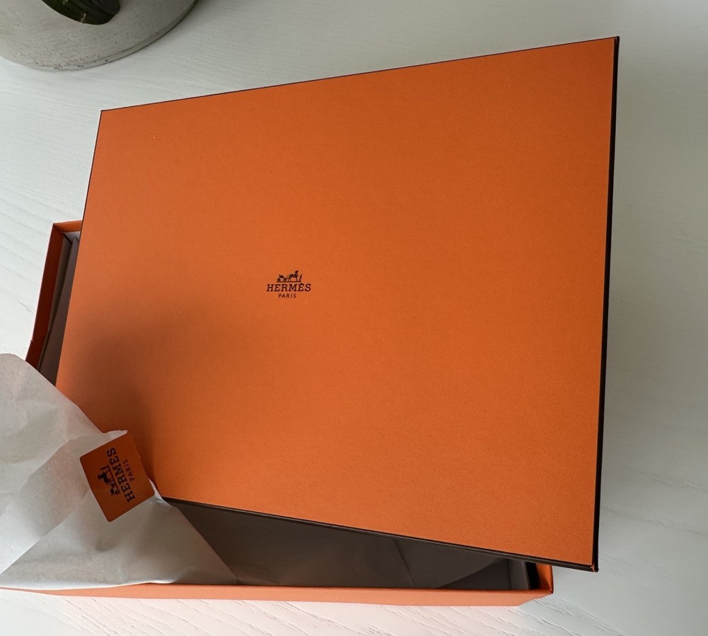 Authentic Hermes Orange Storage Gift Box Empty 13.75x11x4.25 Medium Rectangle