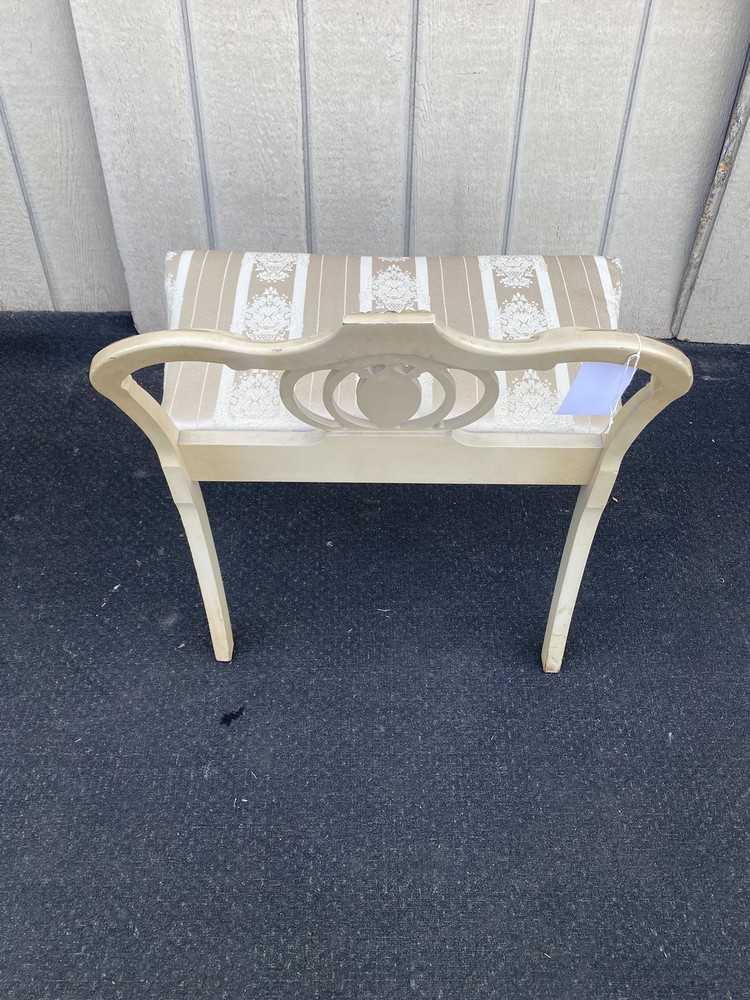 66296 Decorator White Vanity Bench Stool