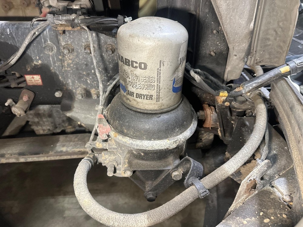 Bendix AD-IP Air Dryer - Used