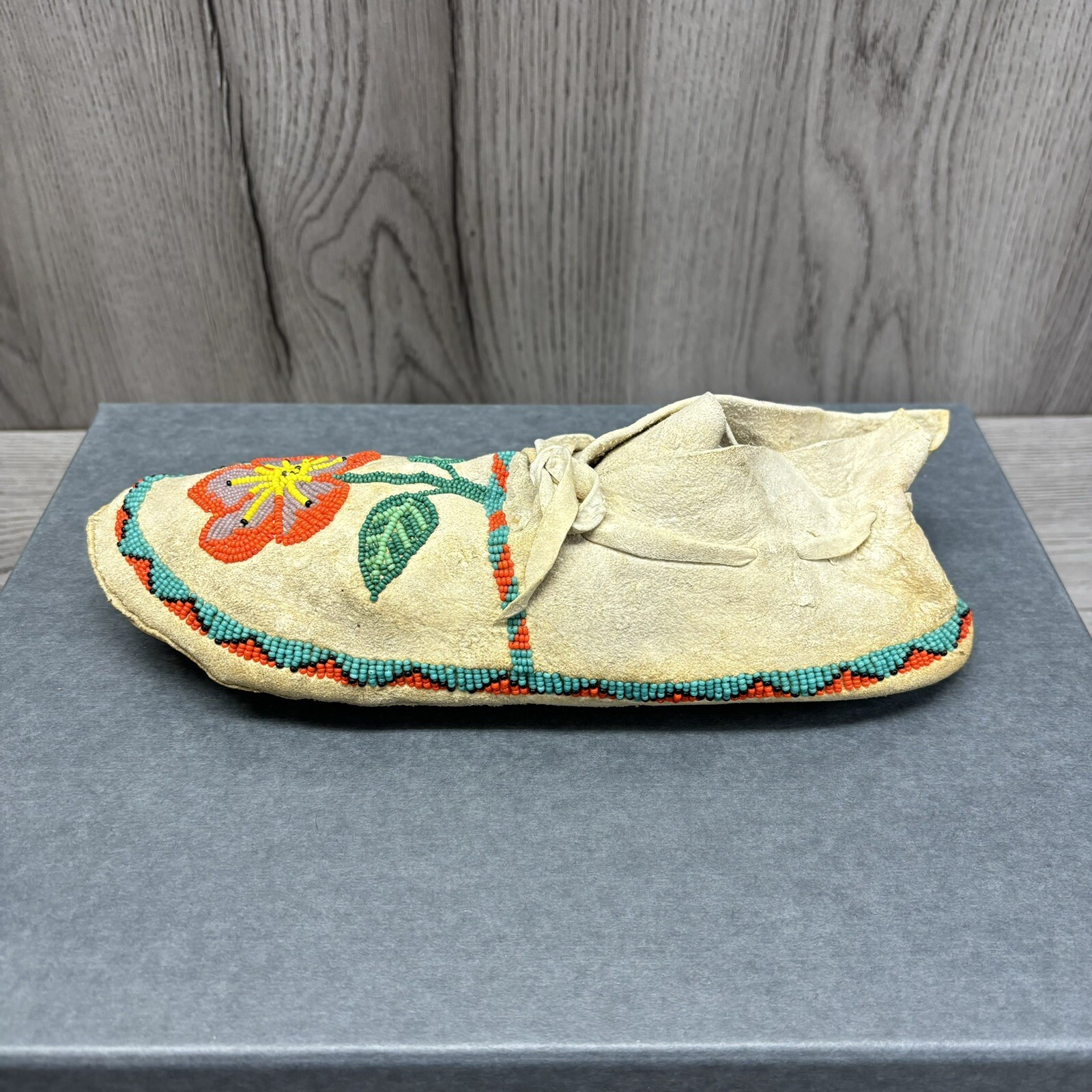Antique Circa 1900 Northern Plains Beaded Moccasins Teal Orange Flower original