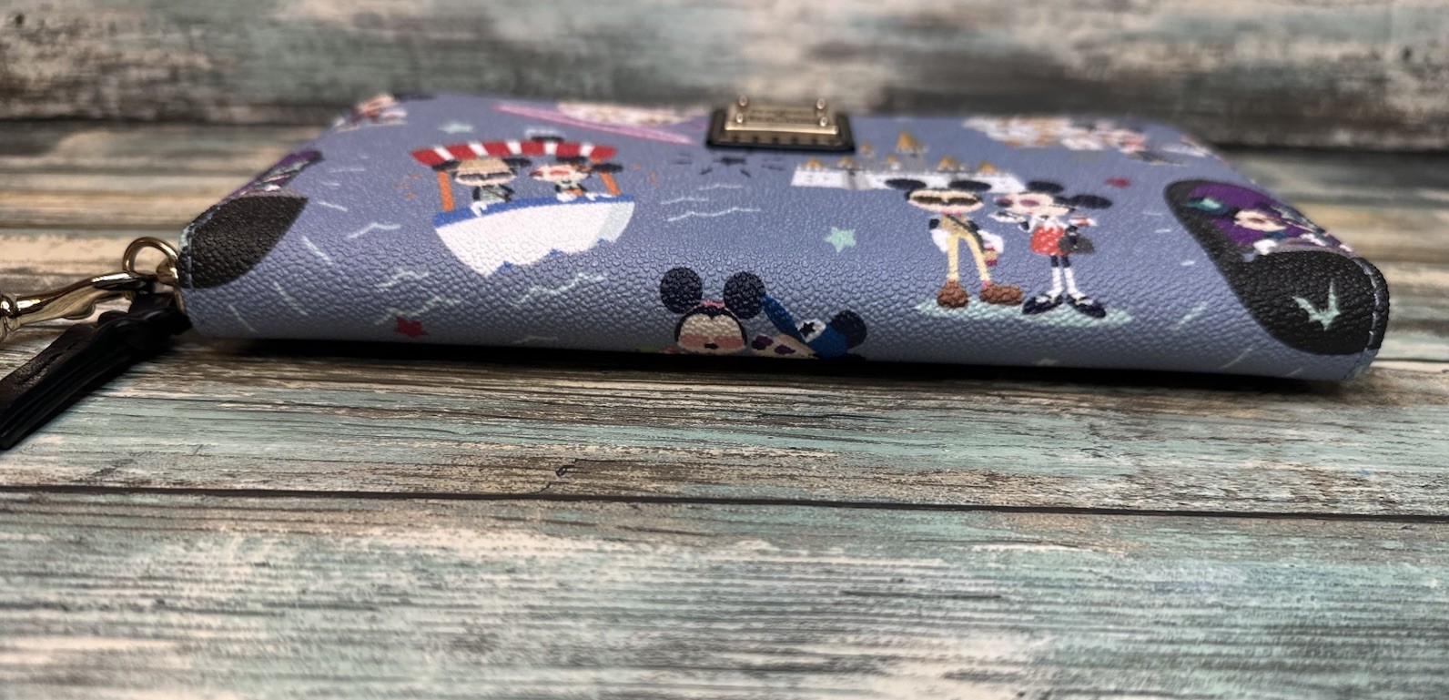 Disney Parks Dooney & Bourke Hipster Mickey & Minnie Attraction Wallet 🔥EUC