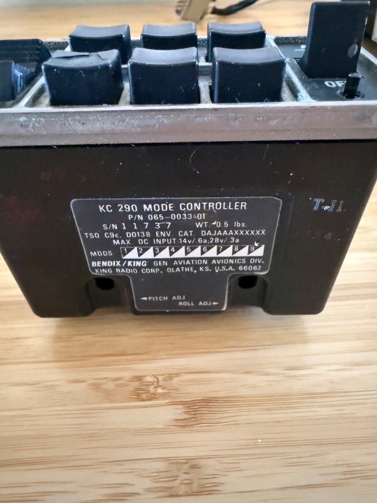 Bendix King KFC200 Autopilot - Computer, Controller, Servos, as shown