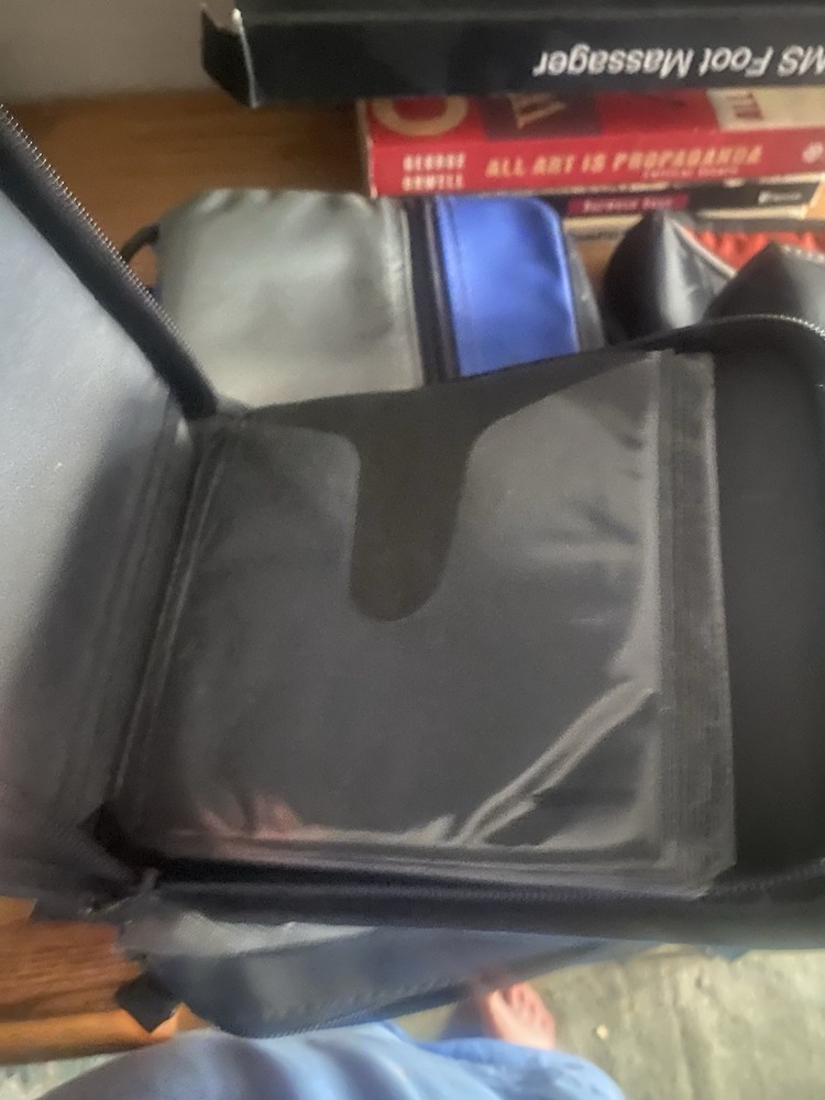 4 case logic dvd cd binders