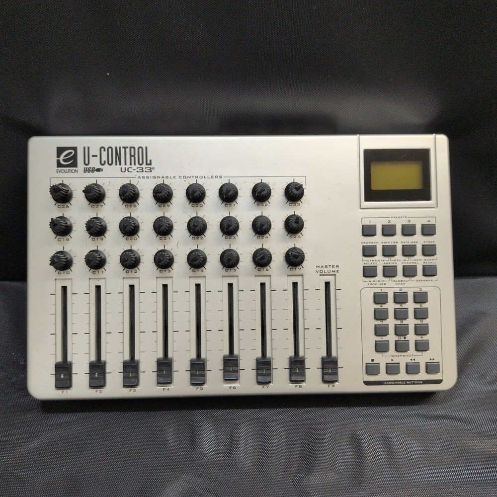 M-Audio UC-33e Evolution MIDI Controller White Free Shipping good condition