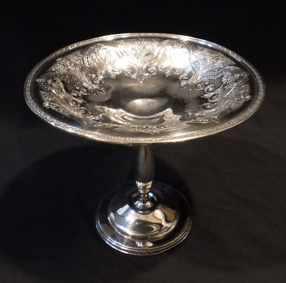 Vintage Wilcox S.P. Co. International S. Co. Raised Dish