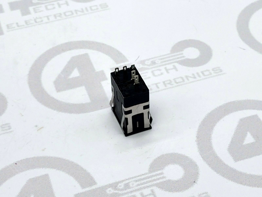 Universal Instruments Pushbutton Switch 30132700