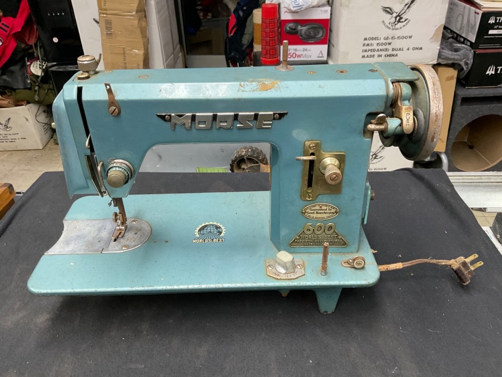 Vintage Morse 600 Sewing Machine - Untested As-is