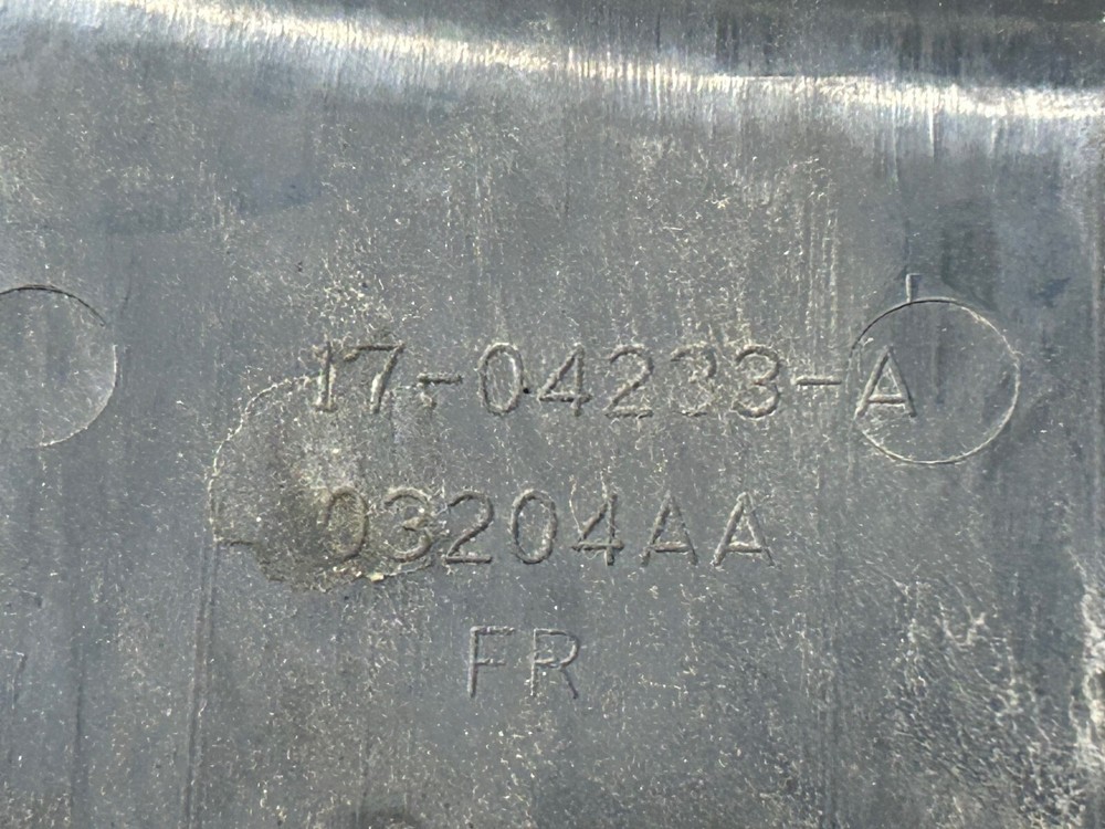 PETERBILT 17-04233 TRIM-REGISTER RH