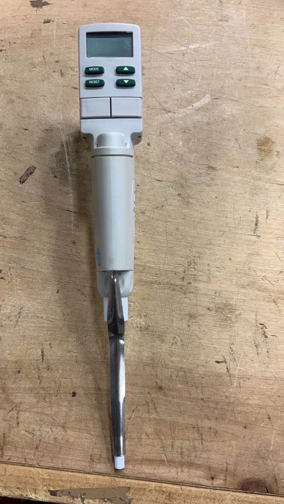 Rainin EDP3-Plus and basic Electronic Pipettes With Charger