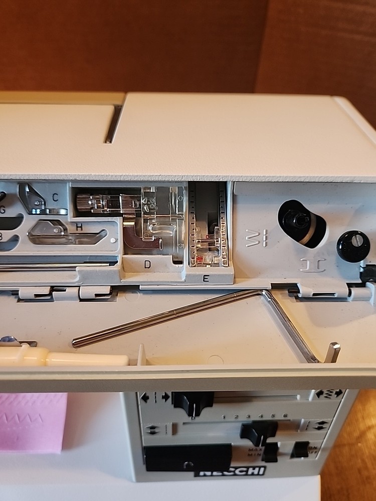 Necchi 5942